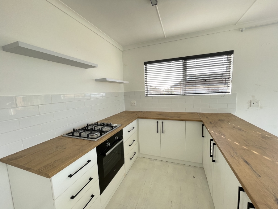 To Let 2 Bedroom Property for Rent in Kidds Beach Eastern Cape